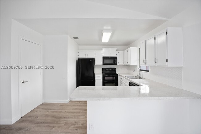 Photo - 6043 Felter St