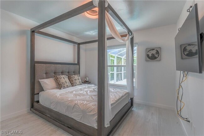 Photo - 201 S Bahama Ave