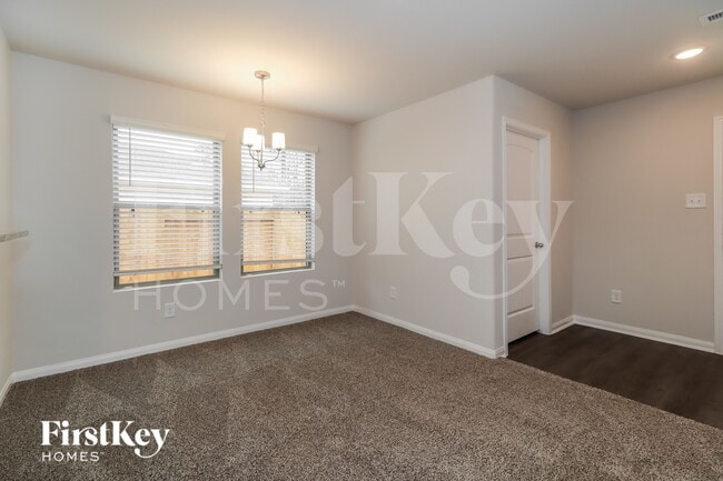Photo - 25621 Roy Rogers Rd