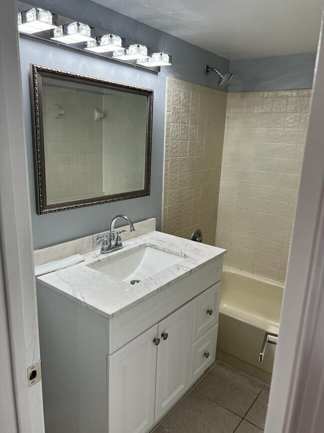 Photo - 10130 Twin Lakes Dr Unit 4-L