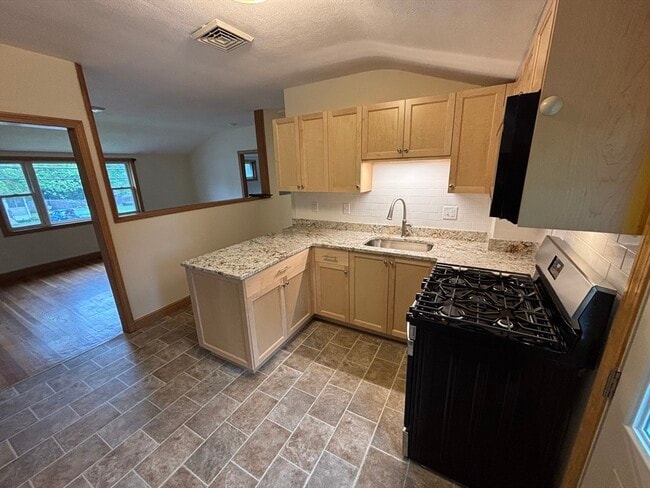 Photo - 588 Walpole St Unit 2nd fl
