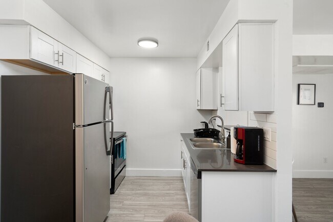 Photo - Fringe Midtown