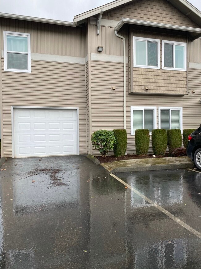 Photo - 1305 Boon St Unit 117