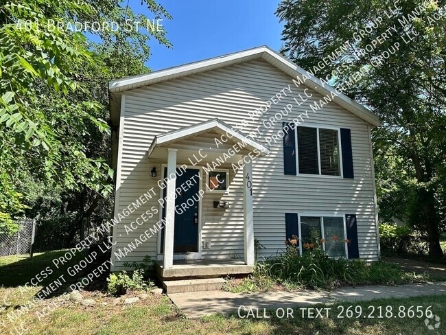 Building Photo - 401 Bradford St NE Rental