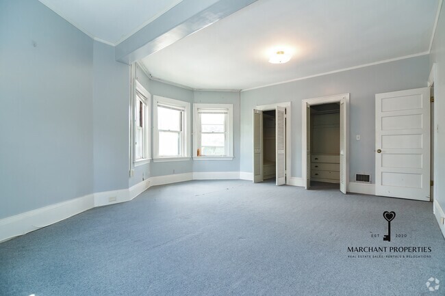 Building Photo - 923 Beacon St Unit U3 Rental