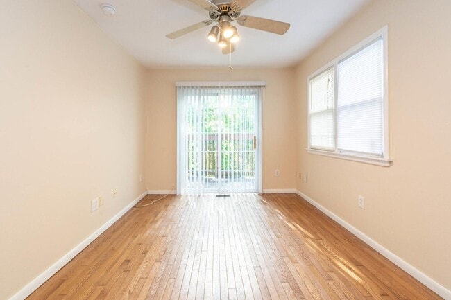 Photo - 1218 N College Ave Unit C