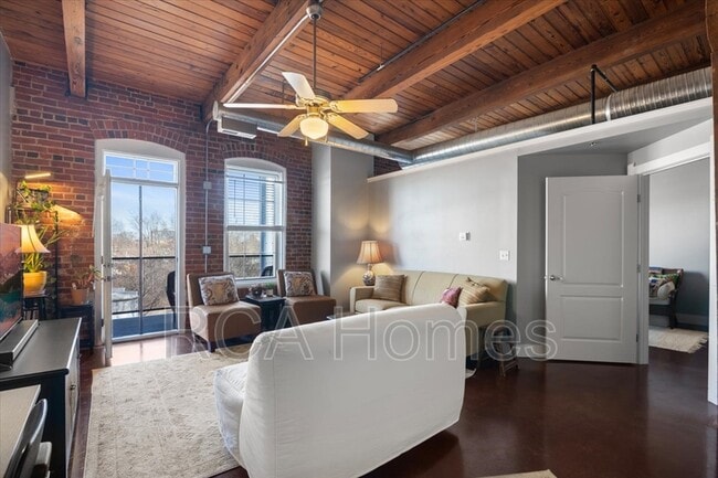 Photo - 55 S Harding St