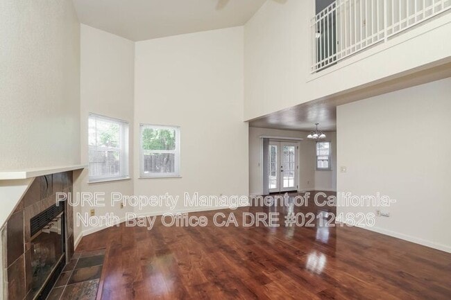 Photo - 3465 Walnut Grove St
