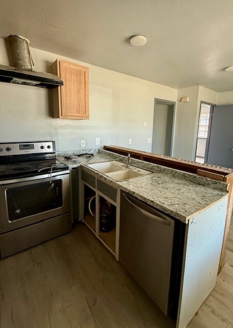 Photo - 5440 48th St