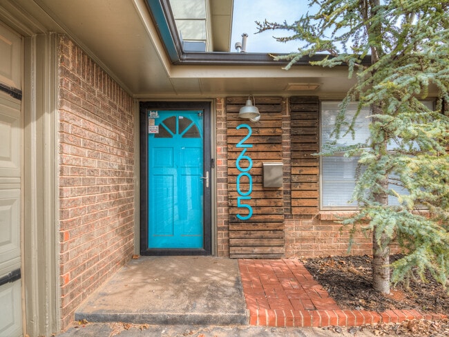 Photo - 2605 NW 113th St