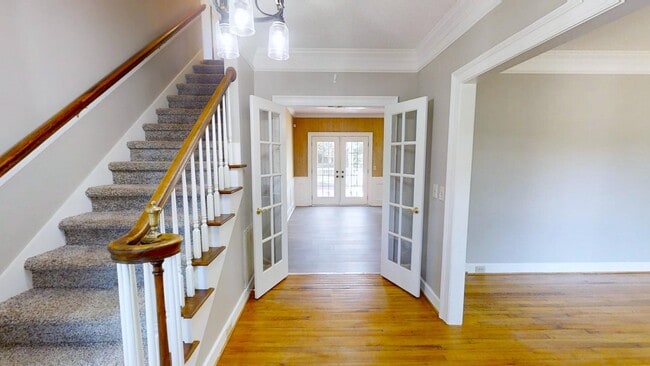 Photo - 4130 Knollcrest Cir N