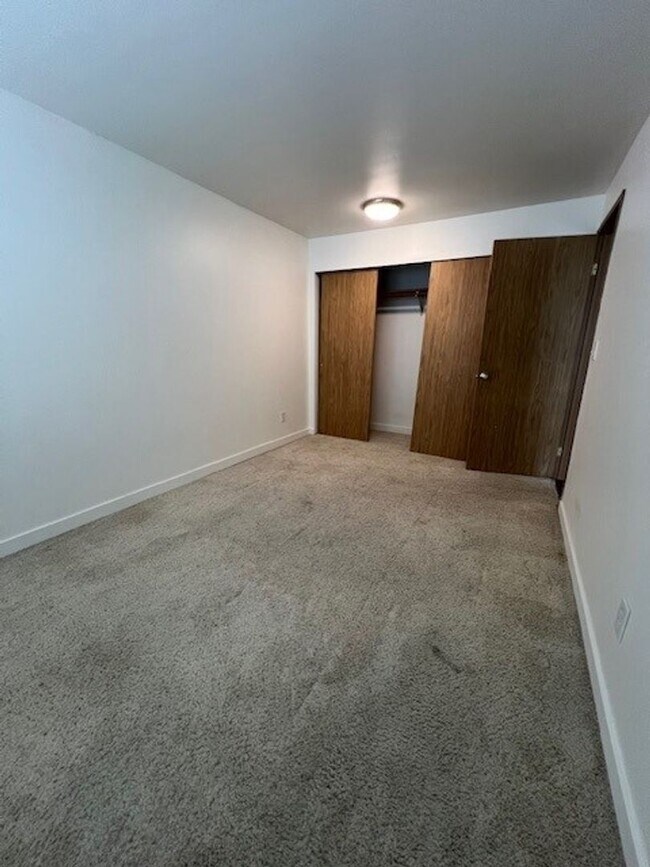 Photo - Jefferson Court