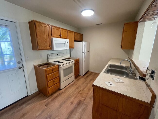 Photo - 1330 N Frideriki Dr