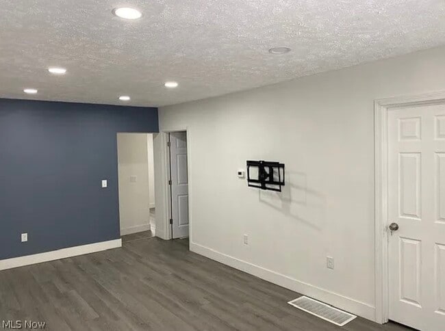 Photo - 3442 Albany Ave