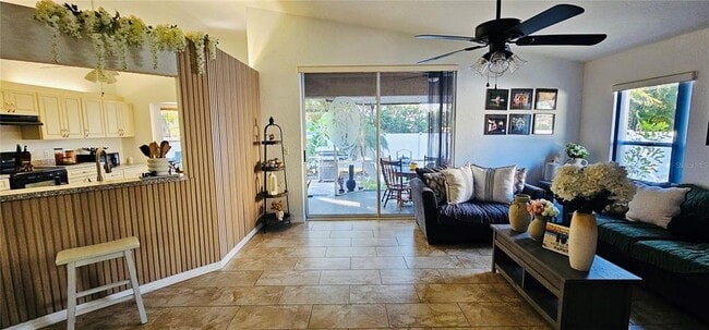 Photo - 2068 Preymore St