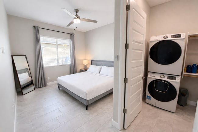 Photo - 2506 E Pleasant Ln