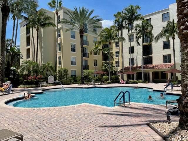 Photo - 651 Okeechobee Blvd Unit 651 Okeechobee Boulevard 401