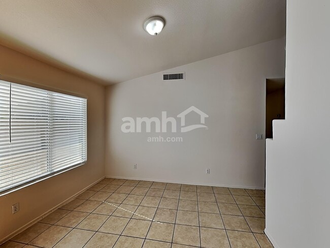 Photo - 2727 N 87th Ave