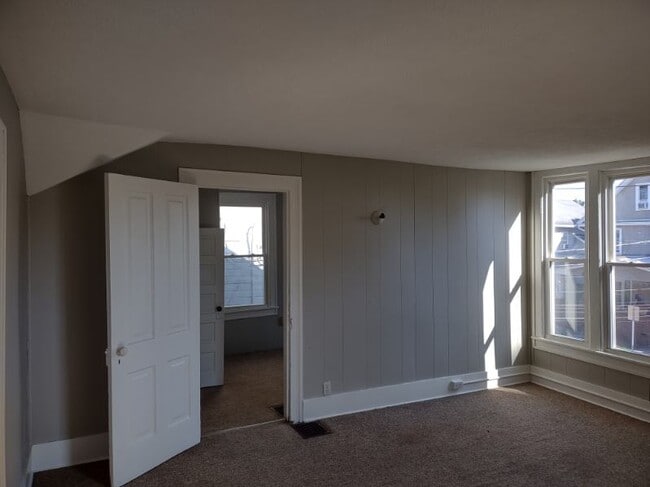 Photo - 416 E Larwill St Unit Front Triplex Apt 1