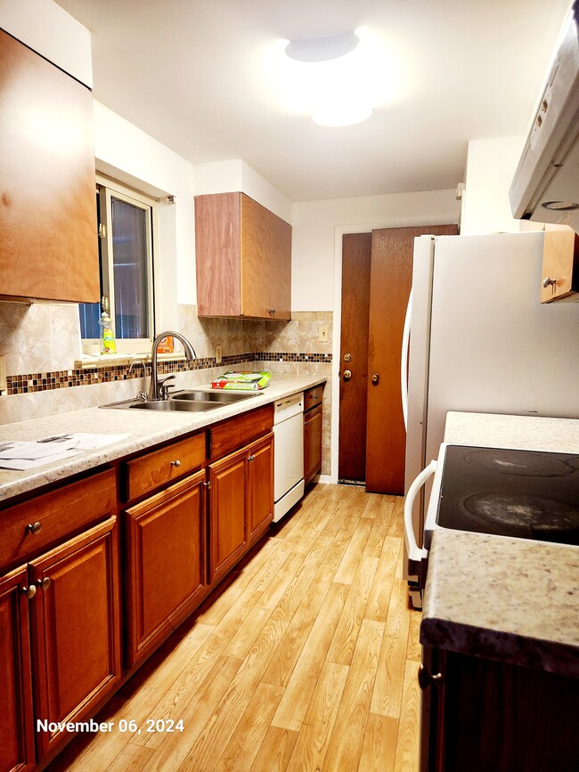 Photo - 443 Galena St