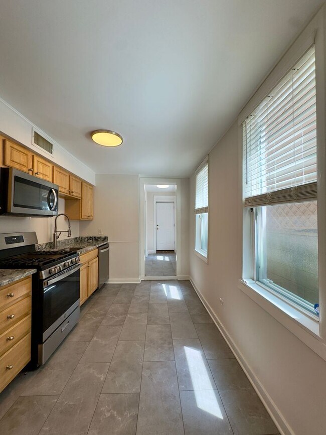 Photo - Charming 2 Bedroom/2 Bathroom Townhome in Canton, Baltimore, MD!