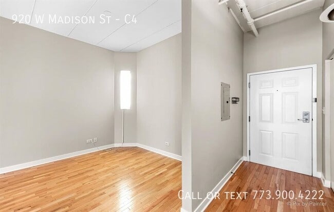 Photo - 920 W Madison St