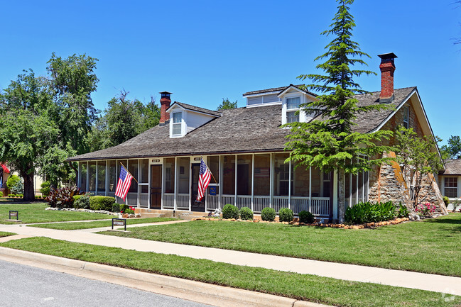 Old Post Quad Home - Fort Sill On Post Housing Rental