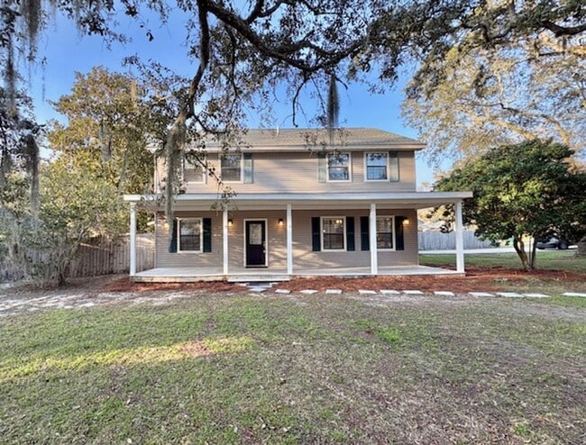 Building Photo - 720 Valparaiso Blvd