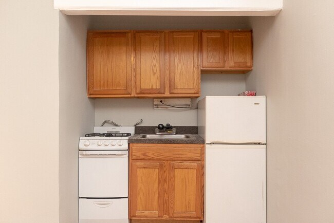 Photo - 3836 N Fremont St Unidad 702