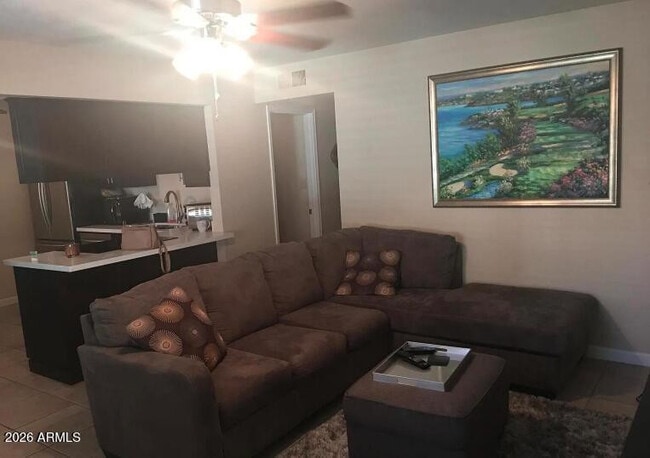 Photo - 510 W University Dr Unidad 117