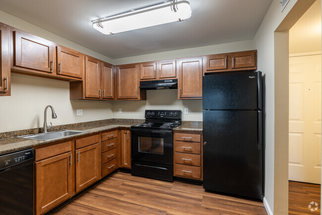 Ash Street Place Apartments - Columbia, MO | ForRent.com