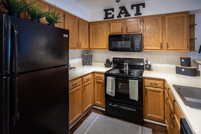 4 BR, 4 BA Standard