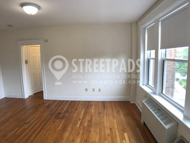 Photo - 2 bedroom in Cambridge MA 02138