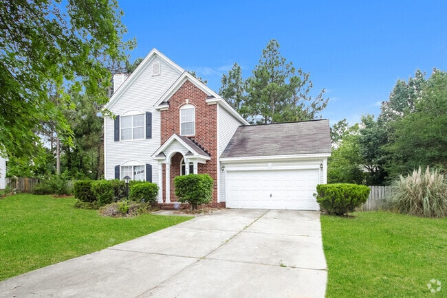 Building Photo - Beautiful Columbia Home