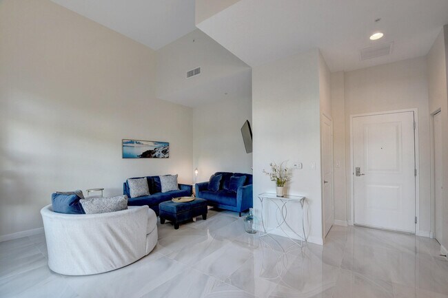 Photo - 350 N Federal Hwy