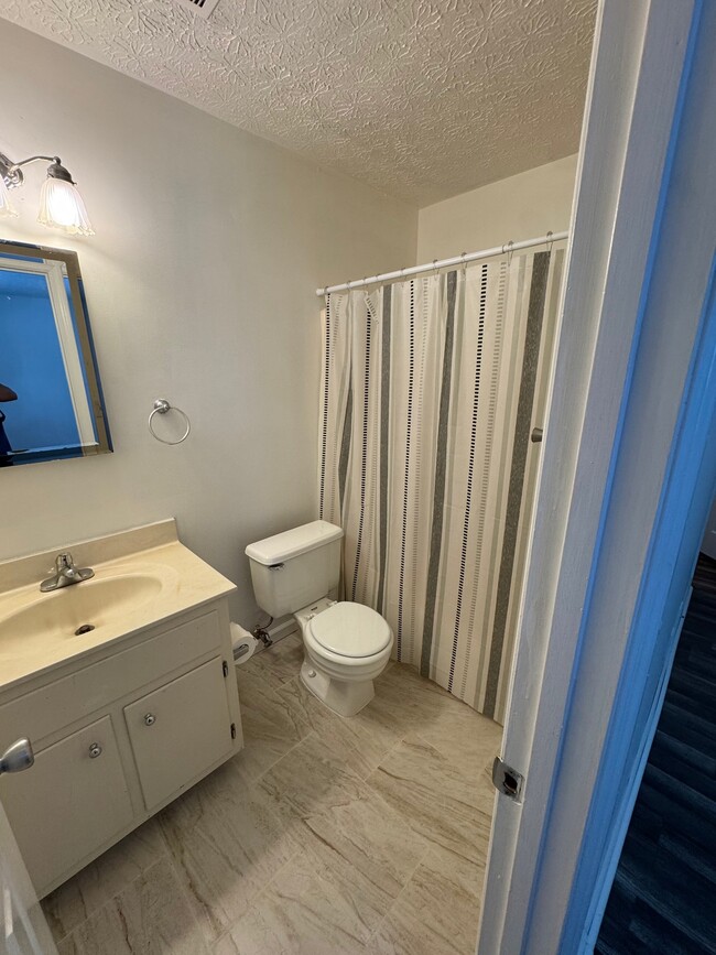 Photo - 100 Barrington Dr Unit 2