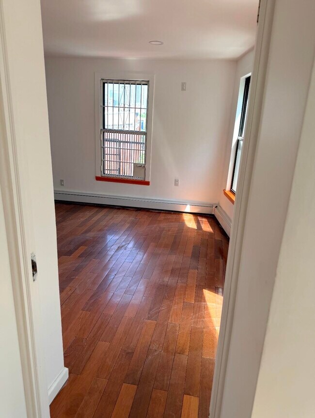 Photo - 236 Grove St