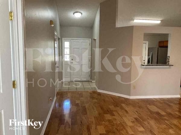 Photo - 8047 Queensferry Ln