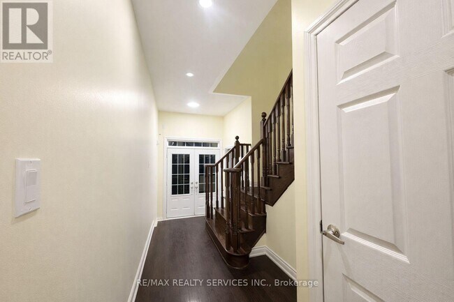 Photo - 26 Red Ash Ct