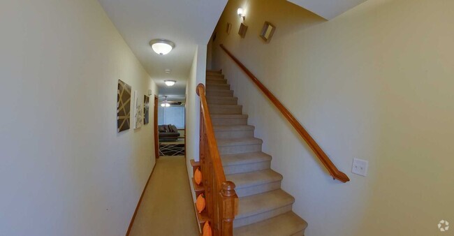 Building Photo - 3D Tour Available + Huge Kitchen + Huge Be... Rental