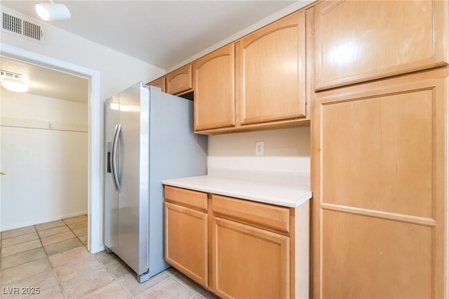 Photo - 435 Coral Sea St