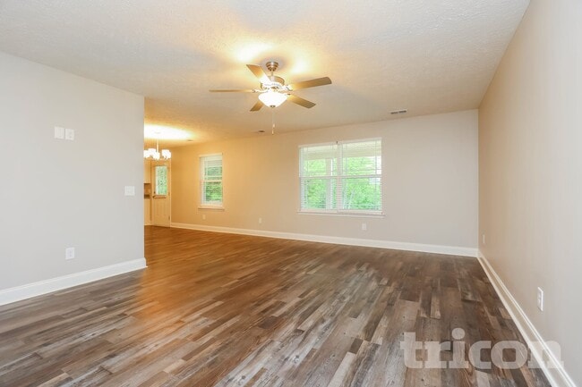 Photo - 716 Cedar Ln