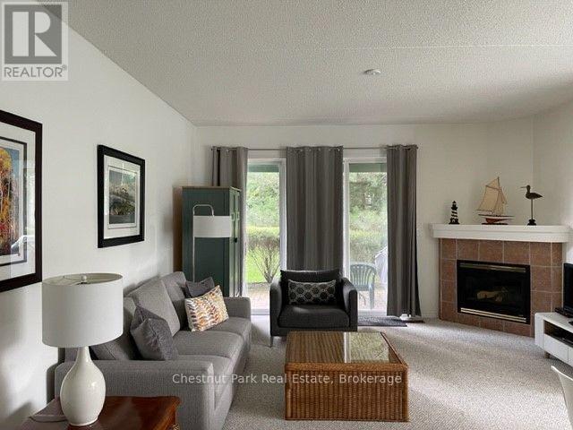 Photo - 684 Johnston Pk Ave