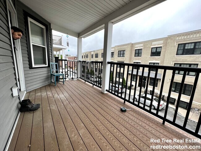 Photo - 17 Harvard Ter Unit 2