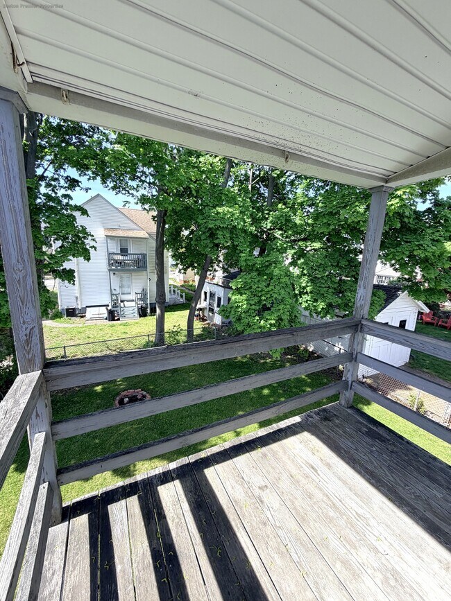 Photo - 15 Lawn Ave Unit 15