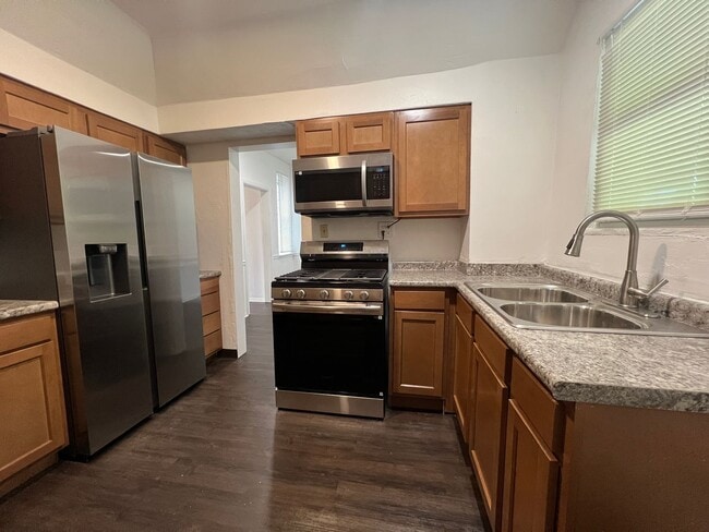Photo - Charming and Updated 3BR Home For Rent in Pittsburgh's Elliot Neighborhood