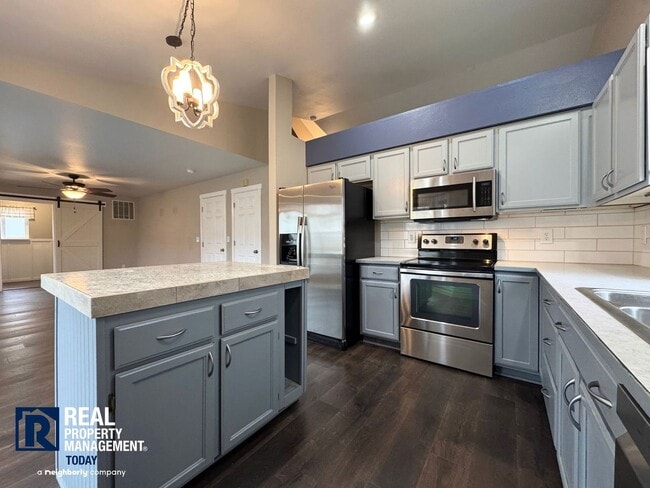 Photo - Great 3 Bedroom with 2 Car Garage!