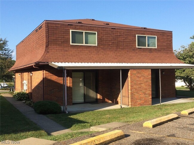 Building Photo - 63 Jody Dr Unit 9