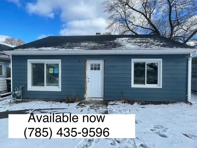 Photo - 17123 Park Ave