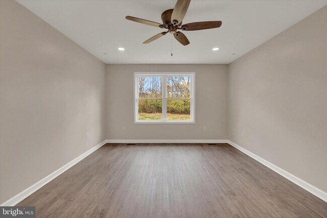 Photo - 13918 Patriot Way